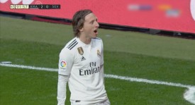 巴萨防线危机：瓦刀不再锋利，拉菲金球梦如何照亮未来